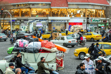 Vacances de Norouz: la circulation est très chargée sur les routes de Téhéran 