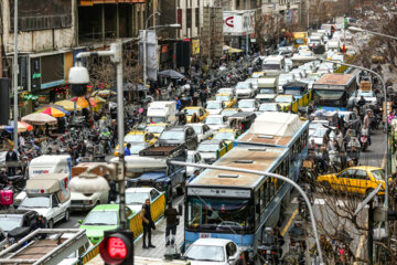 Vacances de Norouz: la circulation est très chargée sur les routes de Téhéran 