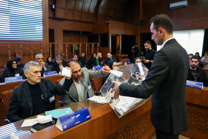 حال بد سهمخواهان از تصمیم درست وزارت ورزش؛ دوران «عابربانک» به پایان رسید