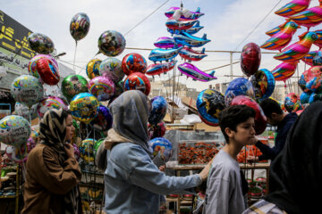 Mercado de flores y plantas de Mashhad en vísperas de Noruz