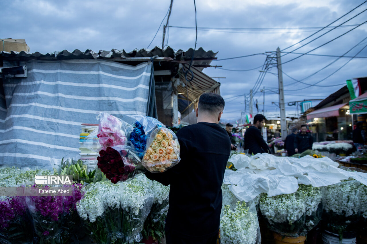 بازار گل محلاتی در آخرین روزهای سال ۱۴۰۳