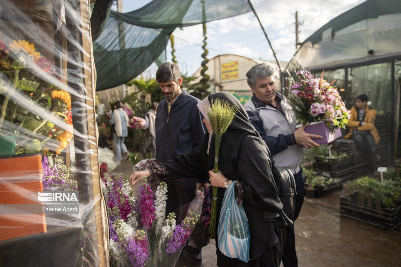 بازار گل محلاتی در آخرین روزهای سال ۱۴۰۳