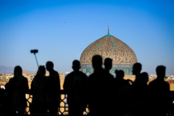 Nowruz 1403 tourists in Isfahan's Naqsh Jahan