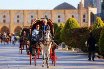 Nowruz 1403 tourists in Isfahan's Naqsh Jahan