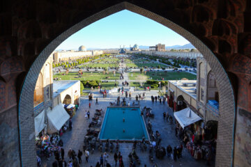 Nowruz 1403 tourists in Isfahan's Naqsh Jahan