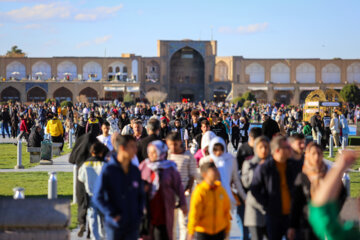 Nowruz 1403 tourists in Isfahan's Naqsh Jahan