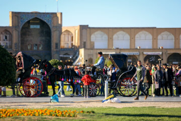 Nowruz 1403 tourists in Isfahan's Naqsh Jahan