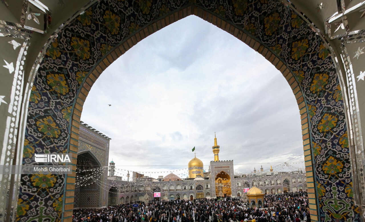 تحویل سال ۱۴۰۳ در حرم امام رضا (ع)