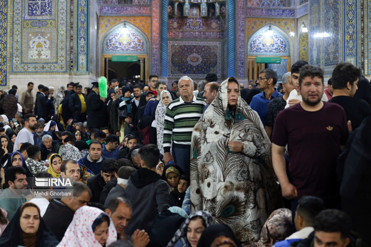 تحویل سال ۱۴۰۳ در حرم امام رضا (ع)