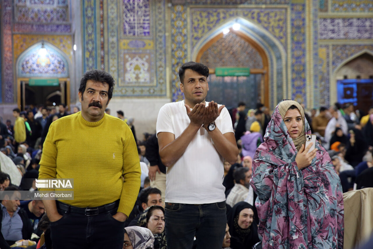 تحویل سال ۱۴۰۳ در حرم امام رضا (ع)
