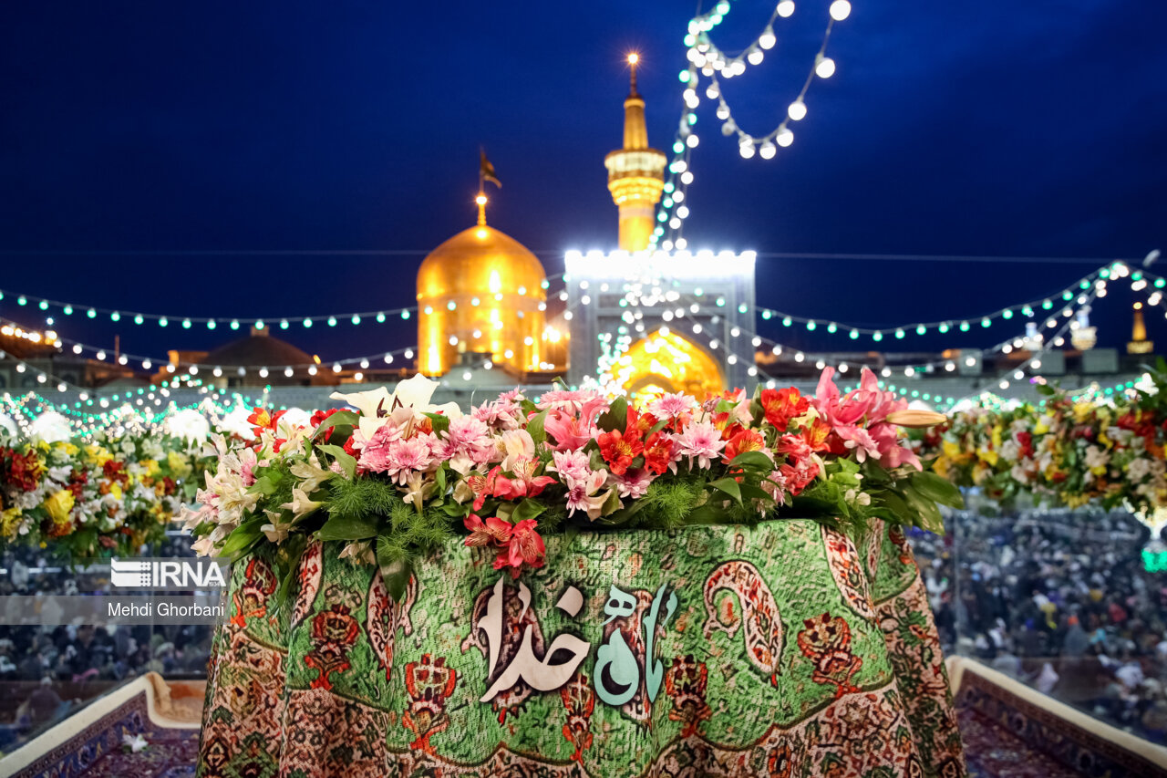تحویل سال ۱۴۰۳ در حرم امام رضا (ع)