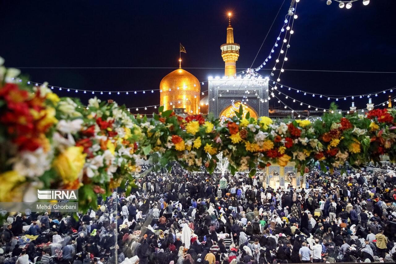 تحویل سال ۱۴۰۳ در حرم امام رضا (ع)