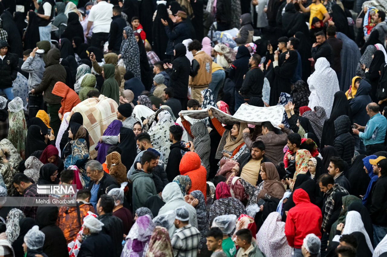 تحویل سال ۱۴۰۳ در حرم امام رضا (ع)