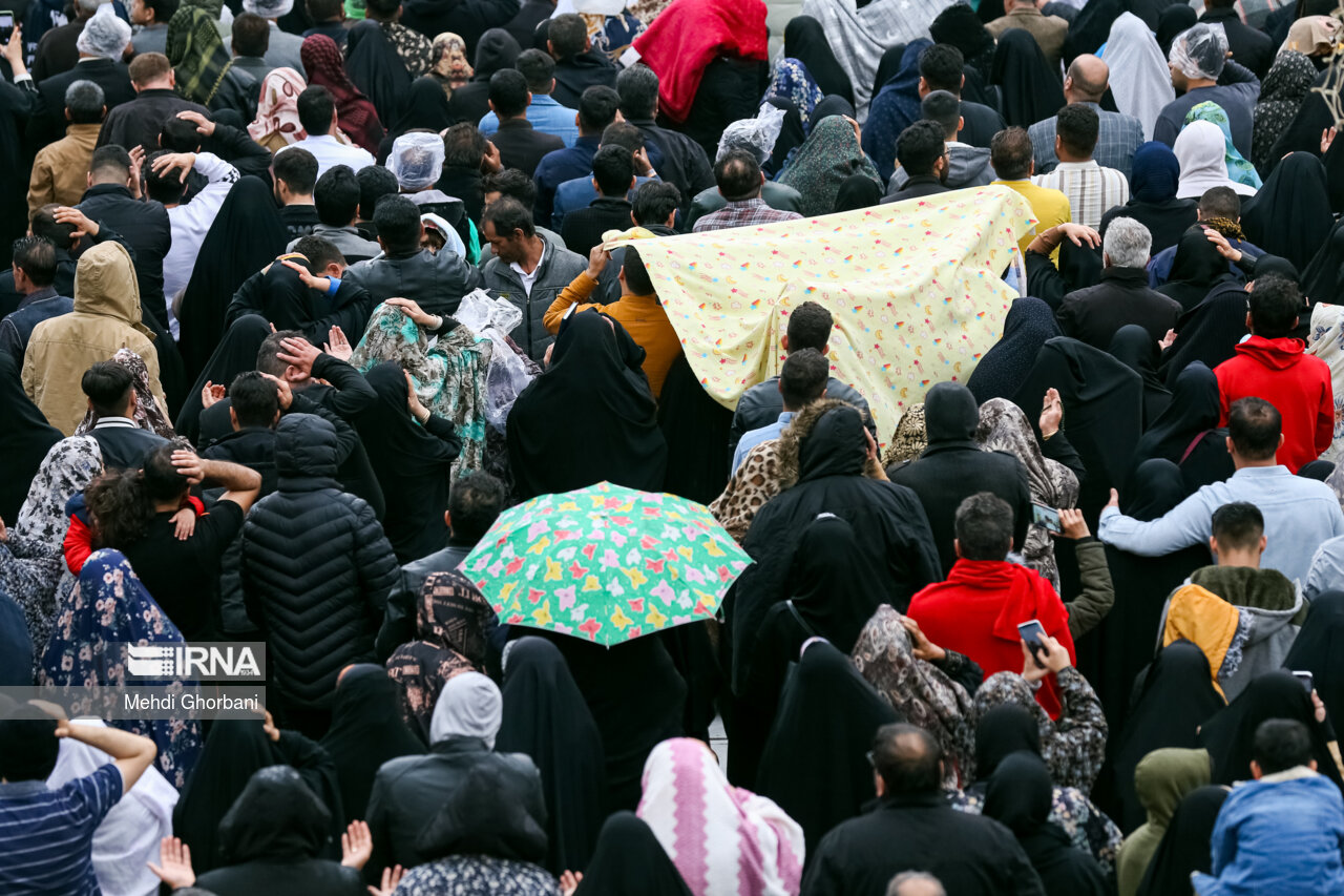 تحویل سال ۱۴۰۳ در حرم امام رضا (ع)
