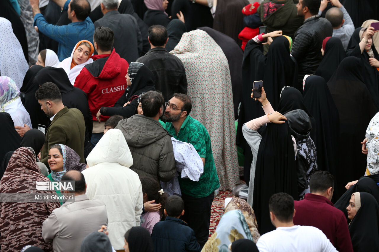 تحویل سال ۱۴۰۳ در حرم امام رضا (ع)