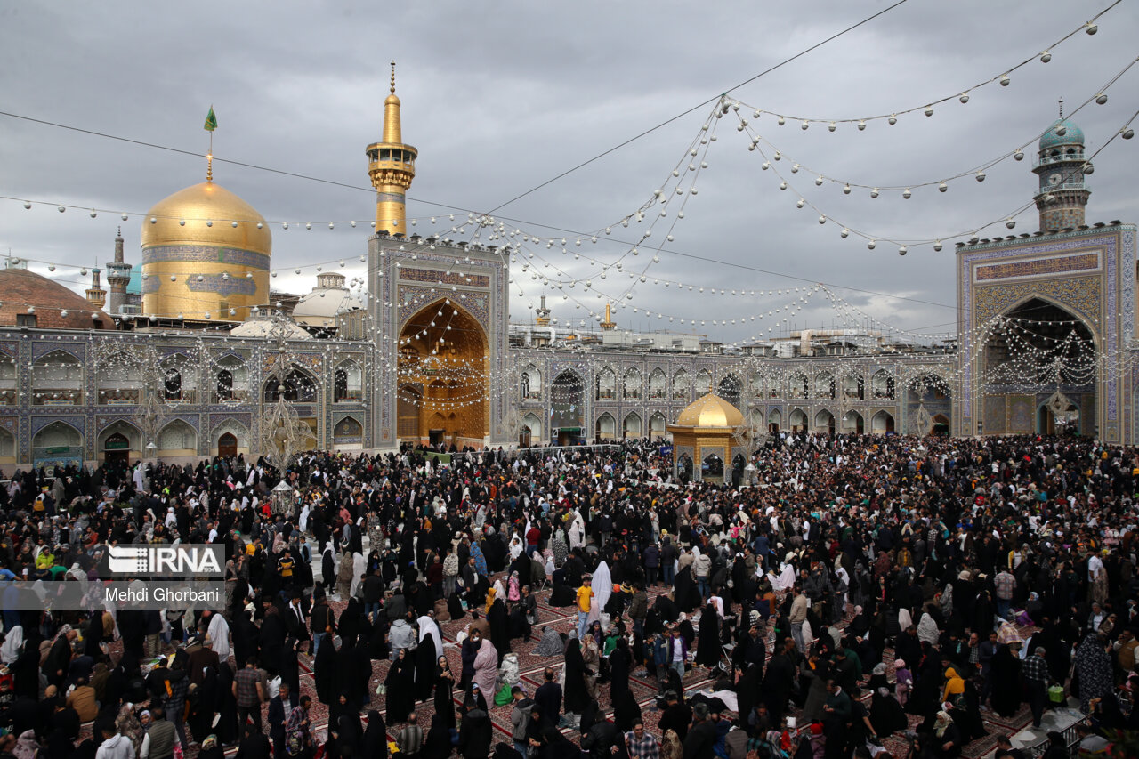 تحویل سال ۱۴۰۳ در حرم امام رضا (ع)