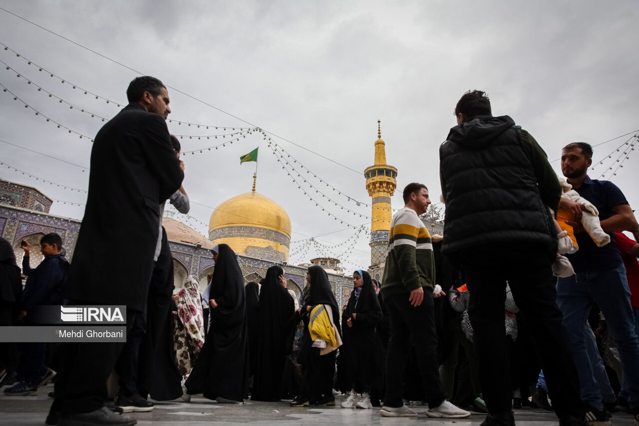 تحویل سال ۱۴۰۳ در حرم امام رضا (ع)