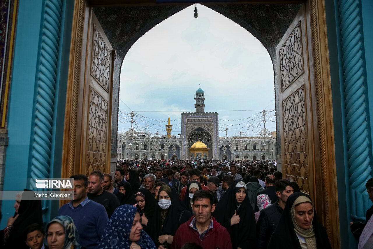 تحویل سال ۱۴۰۳ در حرم امام رضا (ع)