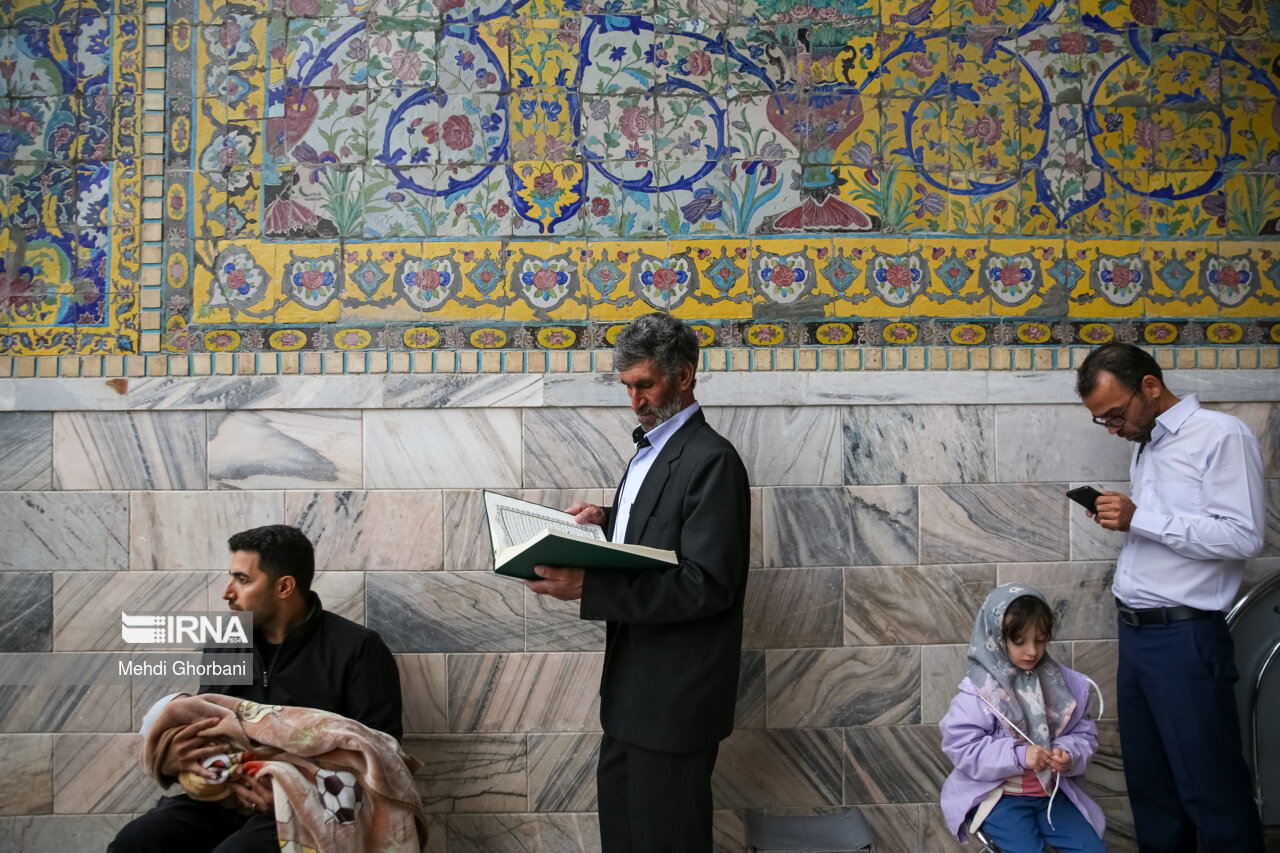 تحویل سال ۱۴۰۳ در حرم امام رضا (ع)