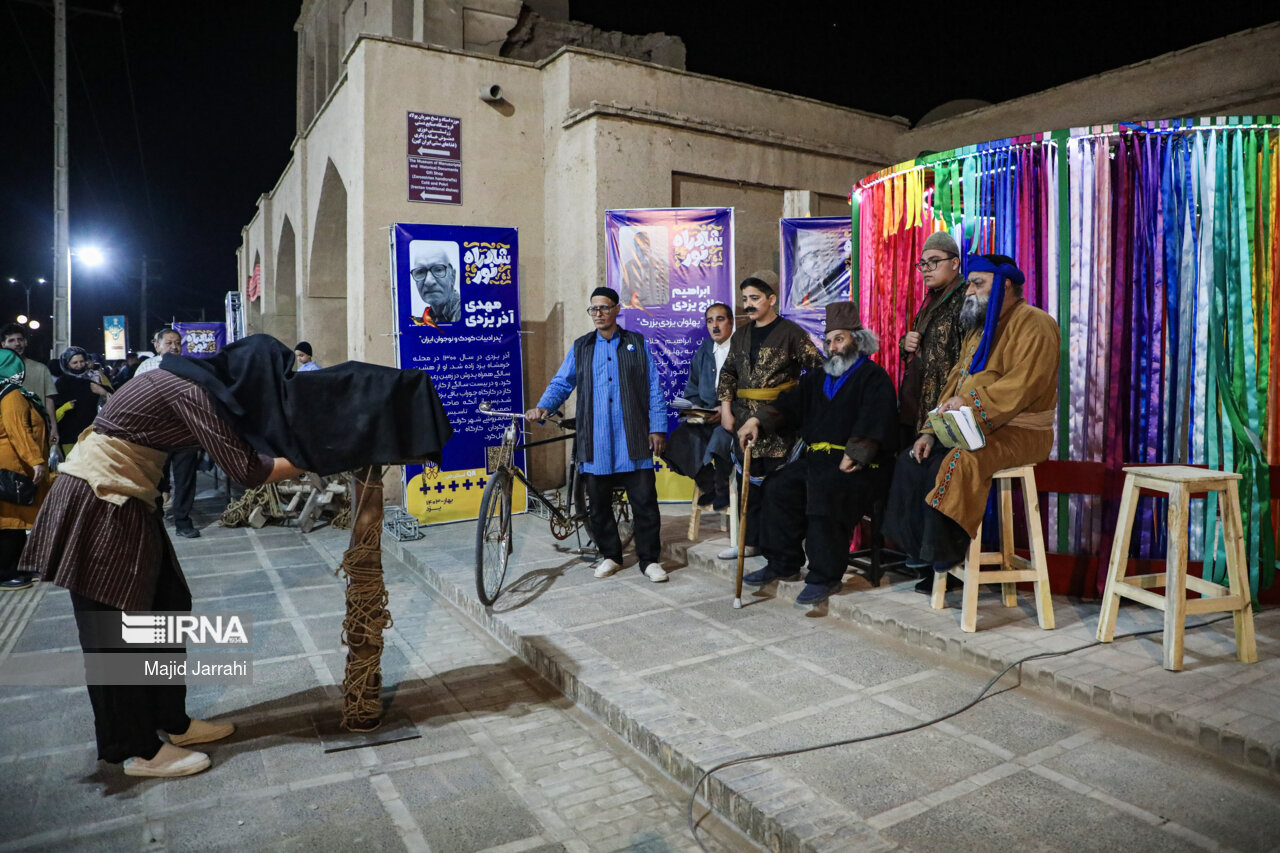 برنامه‌های نوروزی "شاد راه نور" یزد به دلیل شرایط جوی امشب تمام می‌شود