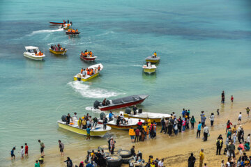 مسافران نوروز ۱۴۰۳ در ساحل ریشهر - بندر بوشهر