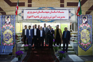 بازدید استاندار خوزستان از روند اسکان مسافران نوروزی