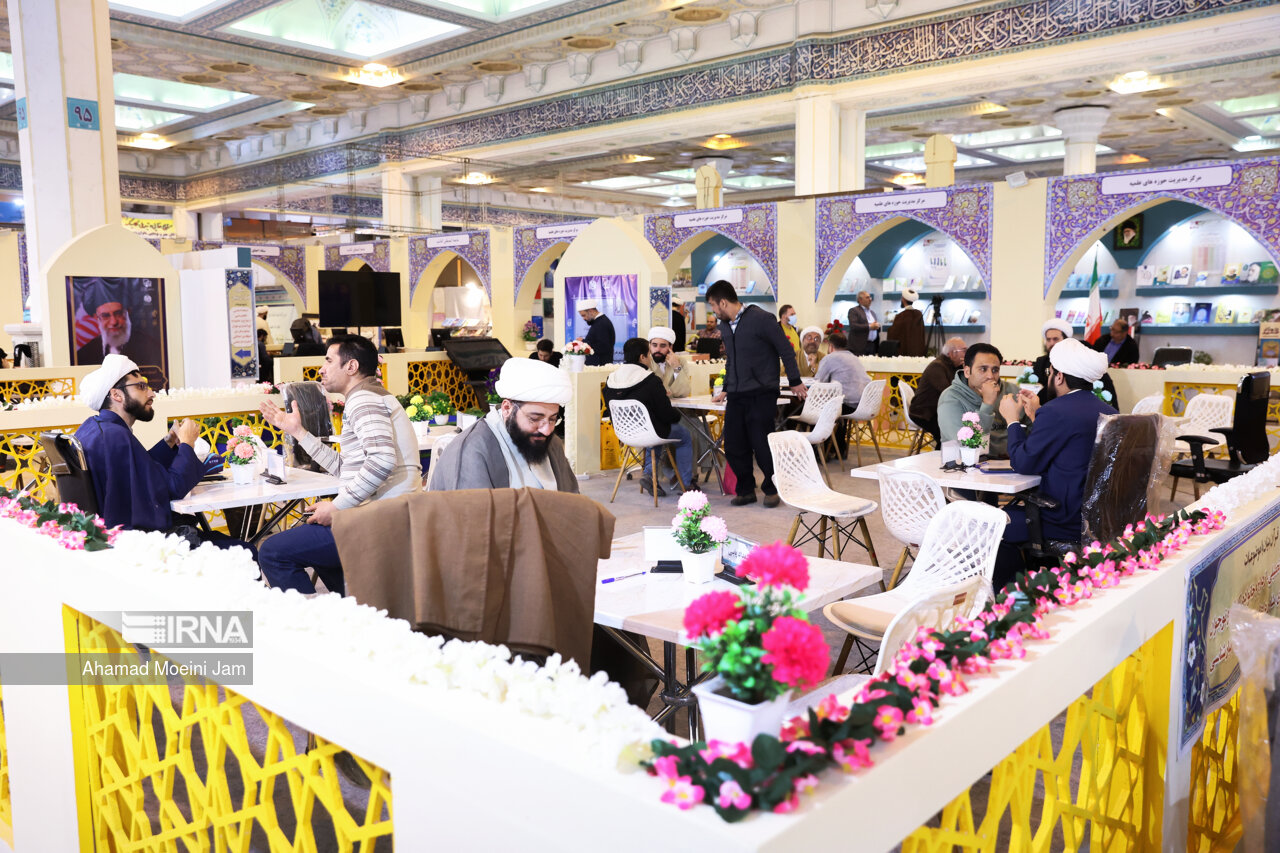شلوغ‌ترین روز نمایشگاه قرآن با حضور یک مهمان ویژه