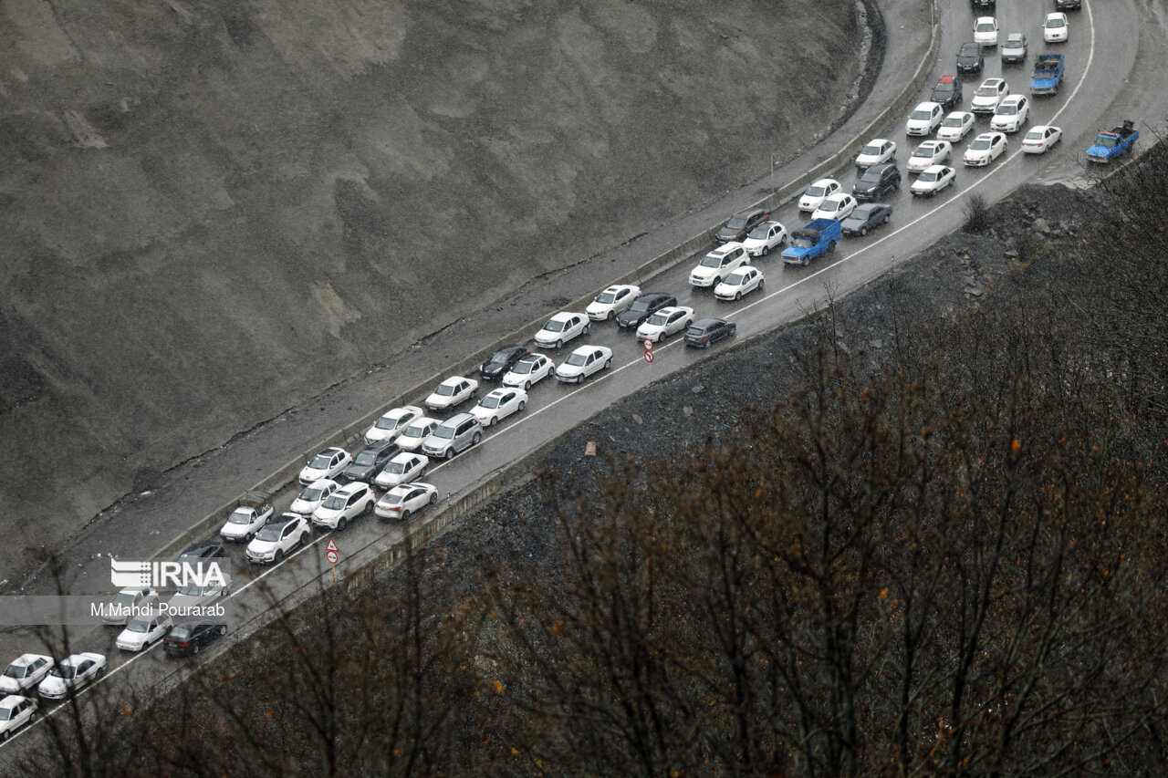 ترافیک سنگین در آزادراه تهران- شمال / اعمال محدودیت مقطعی