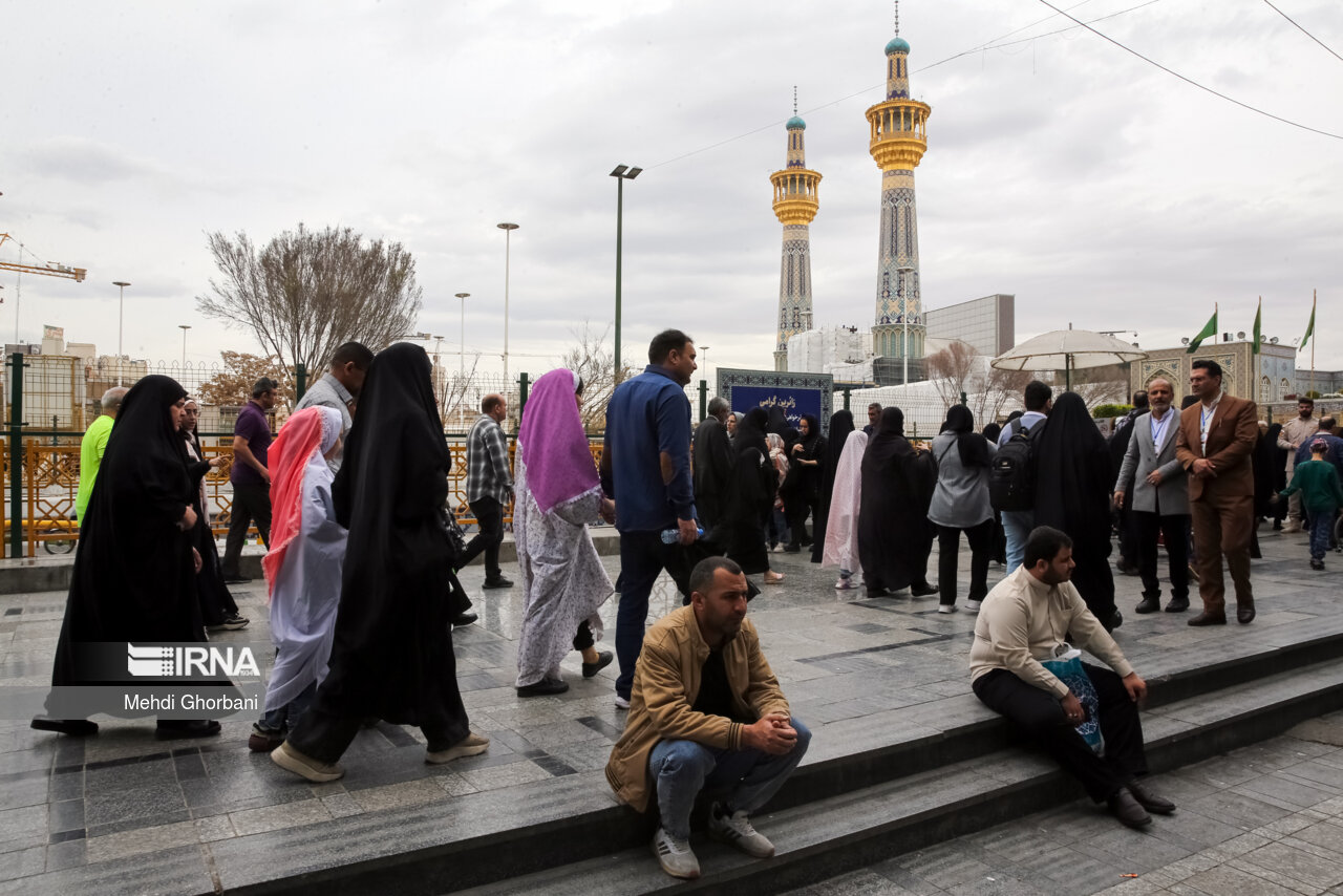 شمار مسافران خراسان رضوی به هشت میلیون نفر رسید شمار مسافران خراسان رضوی به هشت میلیون نفر رسید