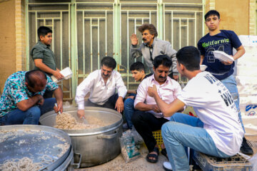 افطاری در کوچه گلچینان یزد