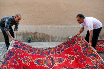 افطاری در کوچه گلچینان یزد