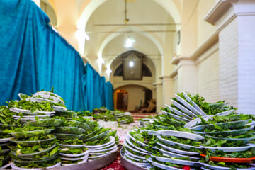 افطاری در کوچه گلچینان یزد