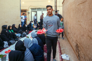 افطاری در کوچه گلچینان یزد