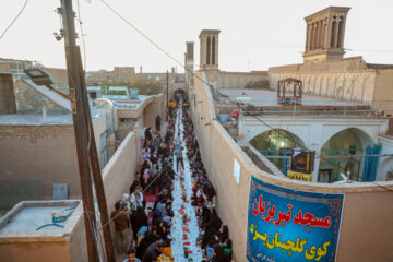 افطاری در کوچه گلچینان یزد