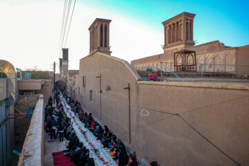 افطاری در کوچه گلچینان یزد