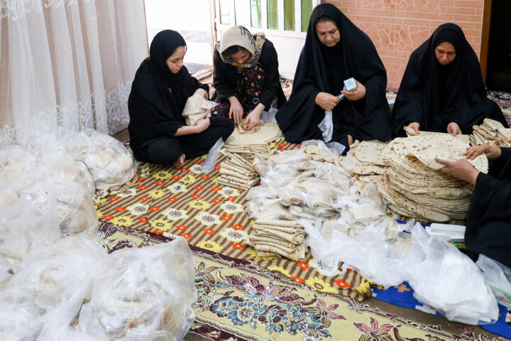 سفره افطار ۲۰۰ متری در اهواز