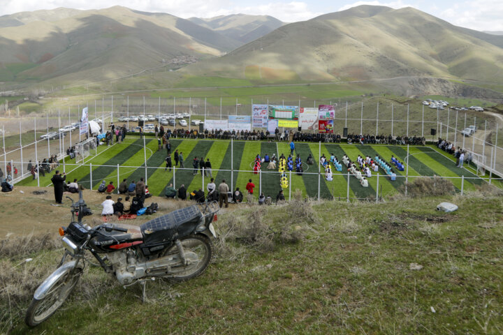 عشق به فوتبال در روستاهای کردستان