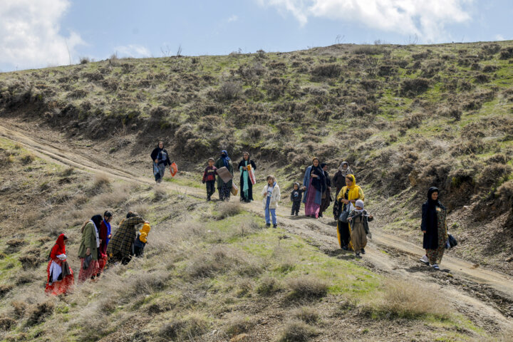 عشق به فوتبال در روستاهای کردستان