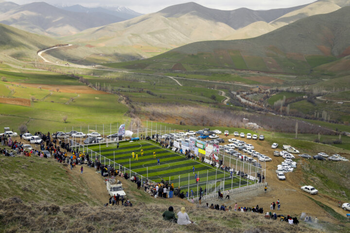 عشق به فوتبال در روستاهای کردستان