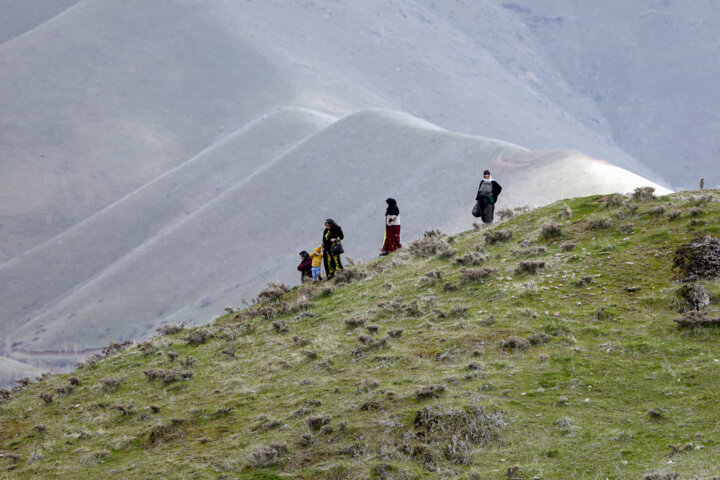 عشق به فوتبال در روستاهای کردستان