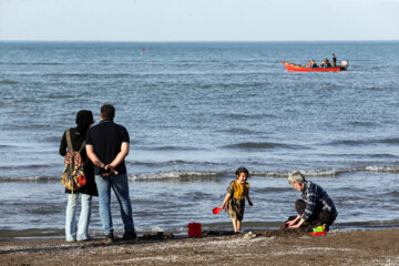 گردشگران نوروز ۱۴۰۳ در سواحل دریای خزر
