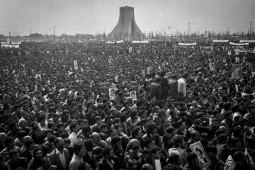 تحقق آرمان های تمدنی انقلاب از اهداف اصلی ایرانیان است