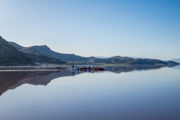 دریاچه مهارلو، آینه طبیعی