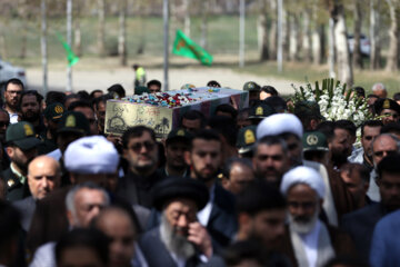 تشییع و خاکسپاری پیکر شهید گمنام در فدراسیون تیراندازی