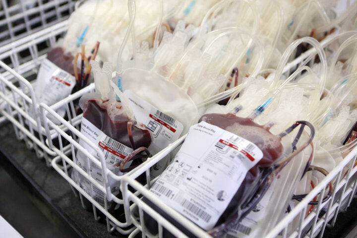 انفجار در بندر شهید رجایی/ بیشترین اهدا خون بر حسب نیاز گروه، خونی O مثبت، A مثبت و B مثبت و سپس سایر گروههای خونی بوده است