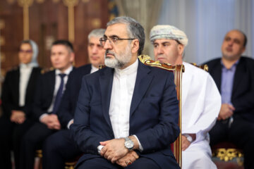 دیدار سفرای کشورهای اسلامی با رئیس جمهور
