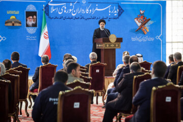 دیدار سفرای کشورهای اسلامی با رئیس جمهور