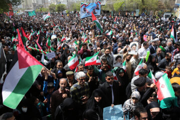 Un rassemblement marquant la Journée de Qods à Machhad 