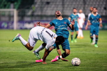 Iran Pro League: Zob Ahan vs. Shams Azar