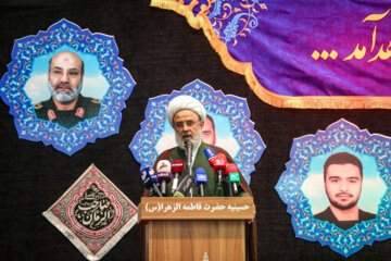 مراسم گرامیداشت شهدای کنسولگری ایران در دمشق